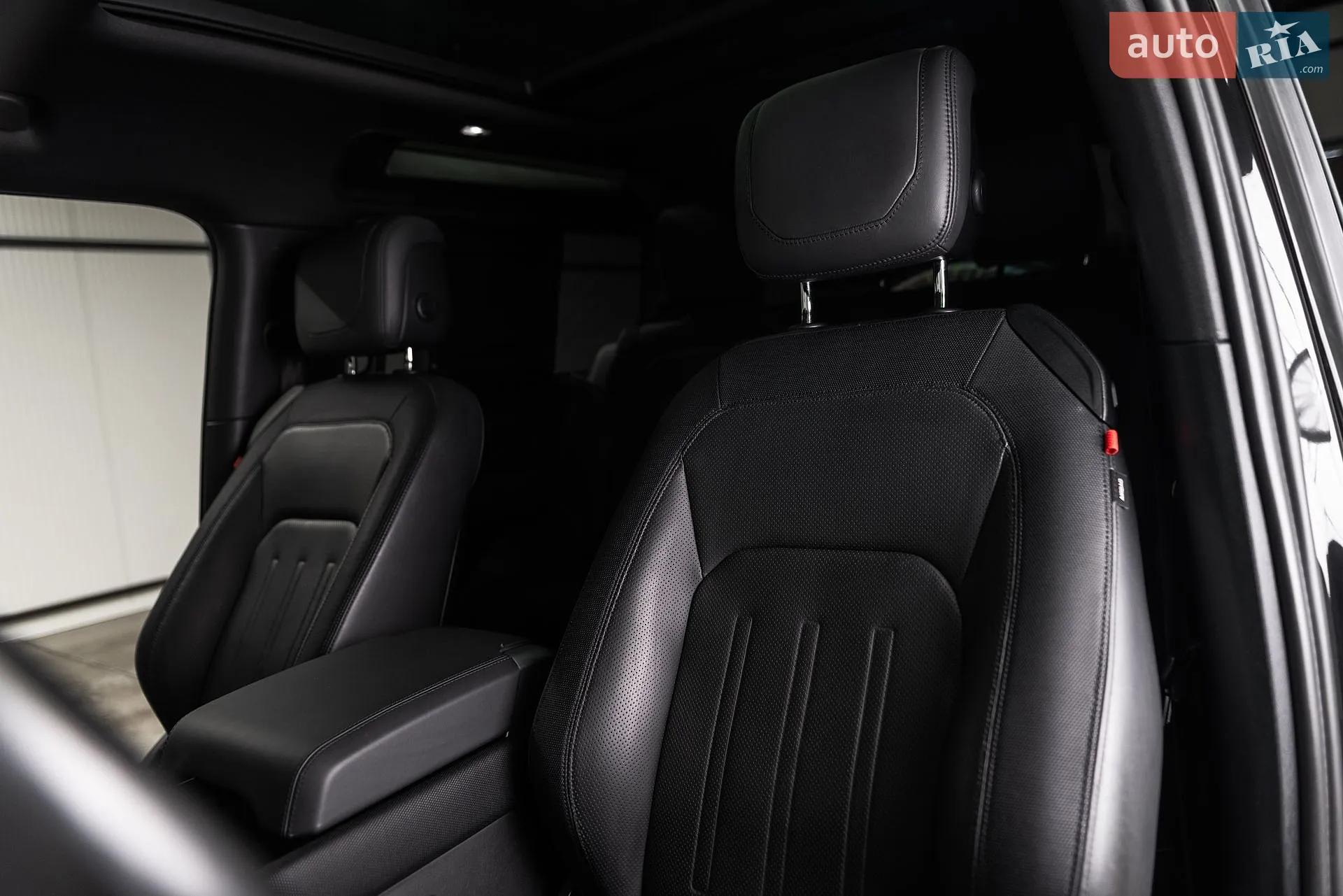 2022 Land Rover Defender - мініатюра 27