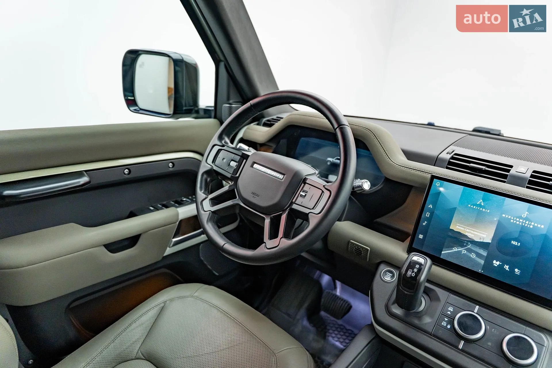 2021 Land Rover Defender - мініатюра 17