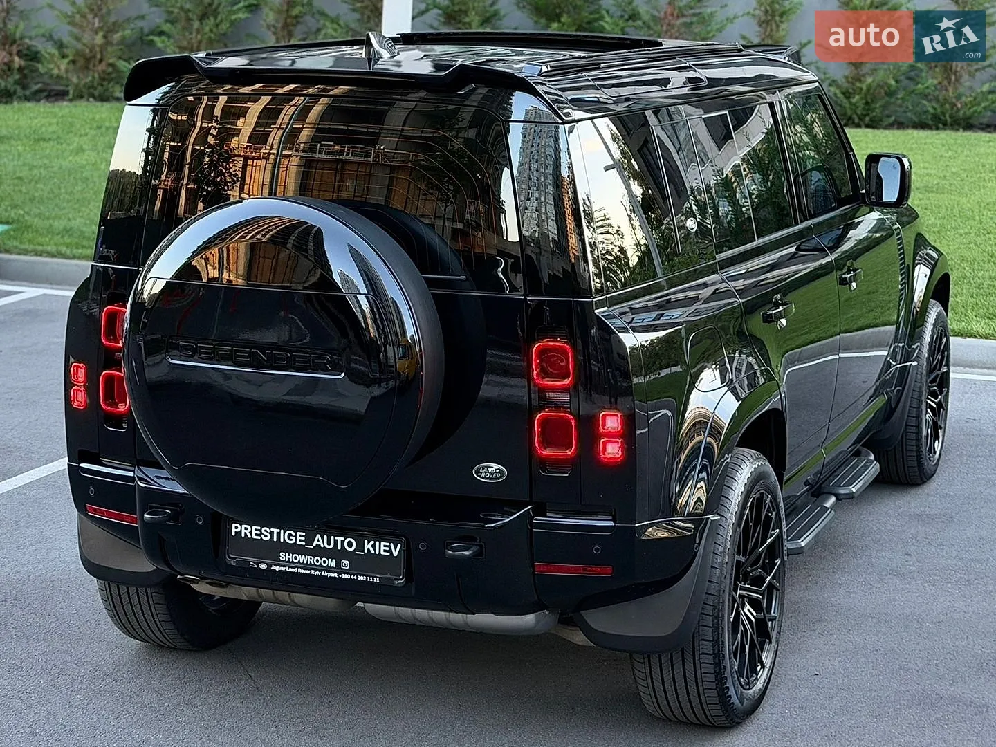 2022 Land Rover Defender - мініатюра 19