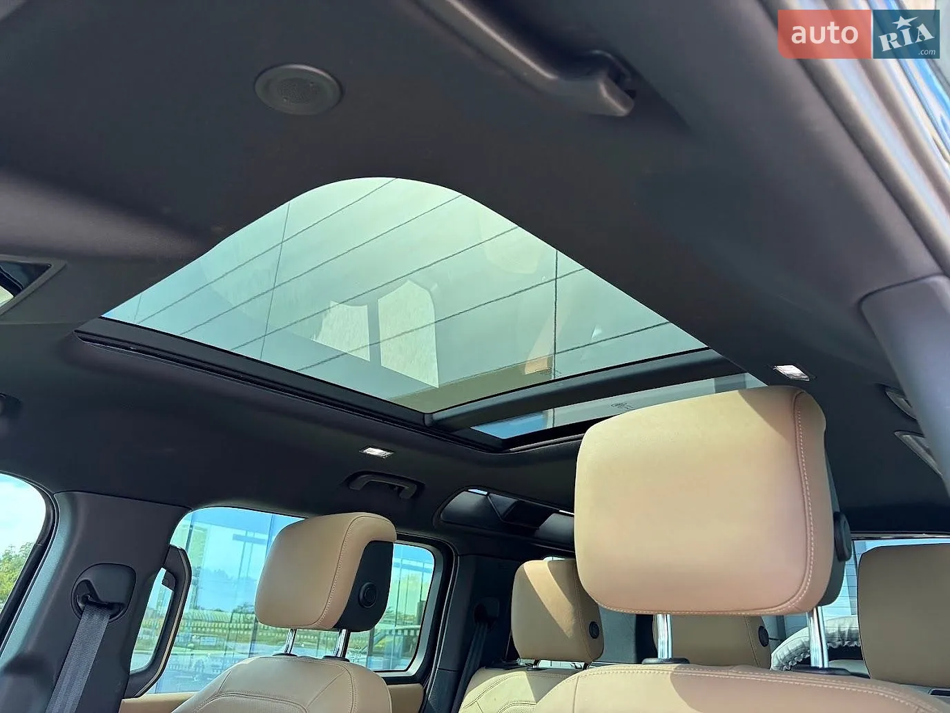 2025 Land Rover Defender - мініатюра 20