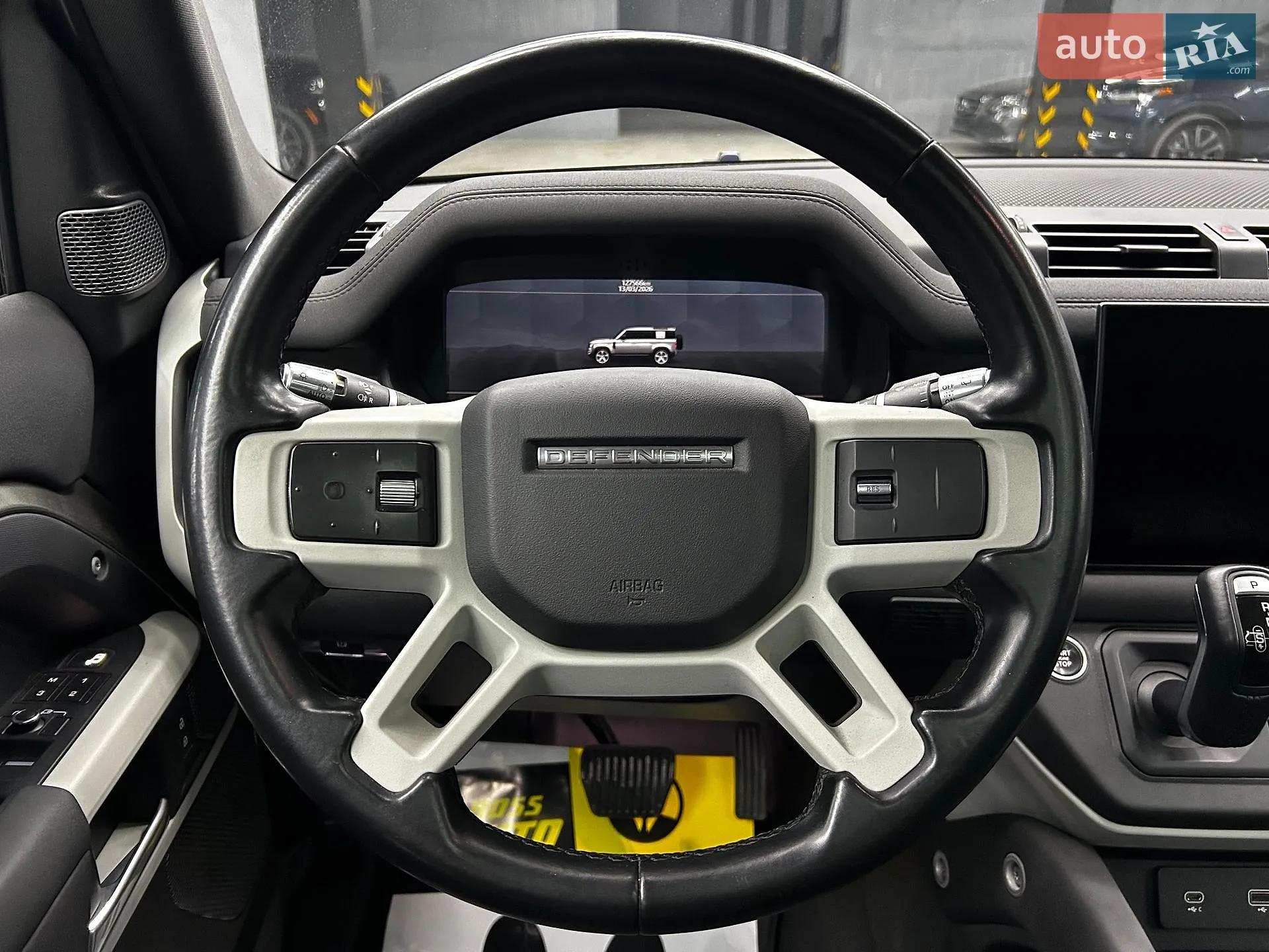 2021 Land Rover Defender - мініатюра 18