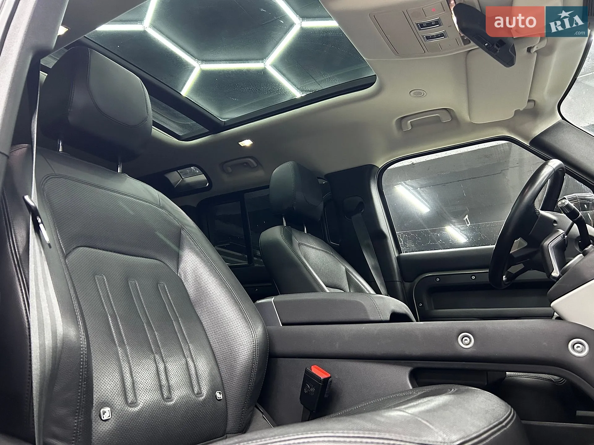 2021 Land Rover Defender - мініатюра 22