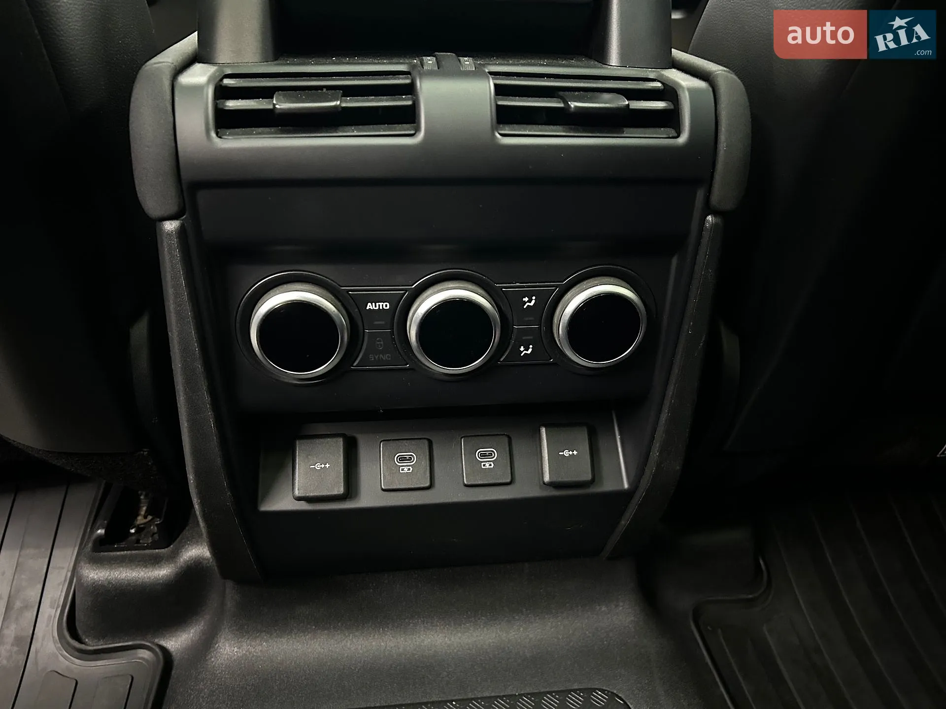 2021 Land Rover Defender - мініатюра 30