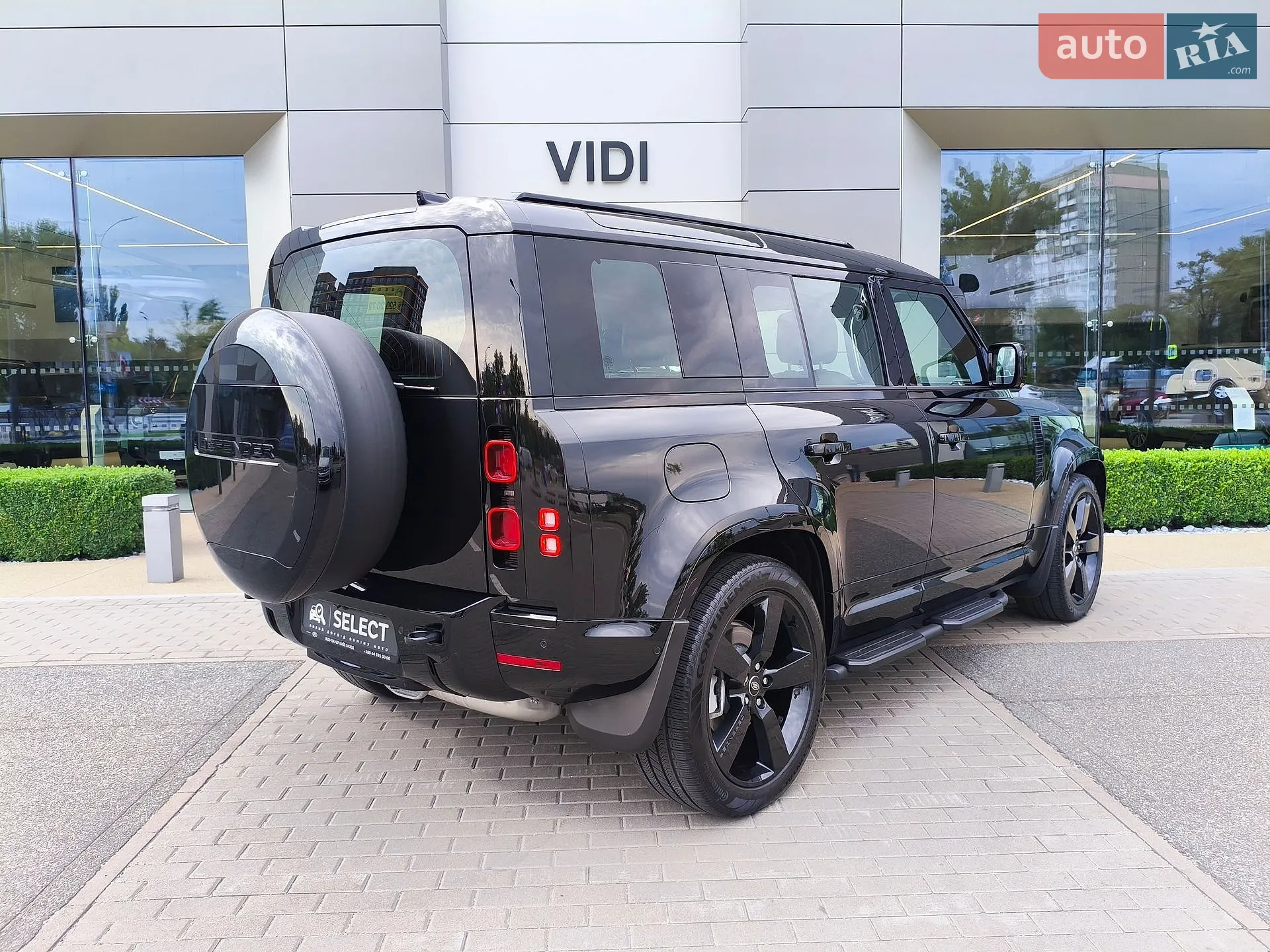 2025 Land Rover Defender - мініатюра 23