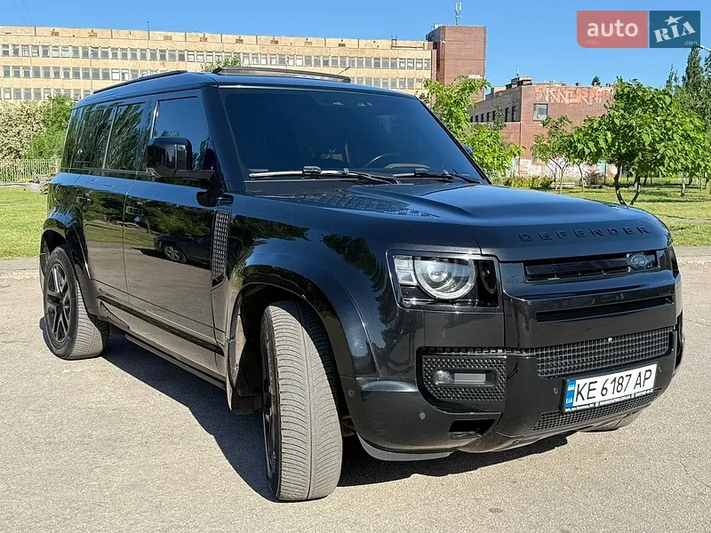 Land Rover Defender 2021