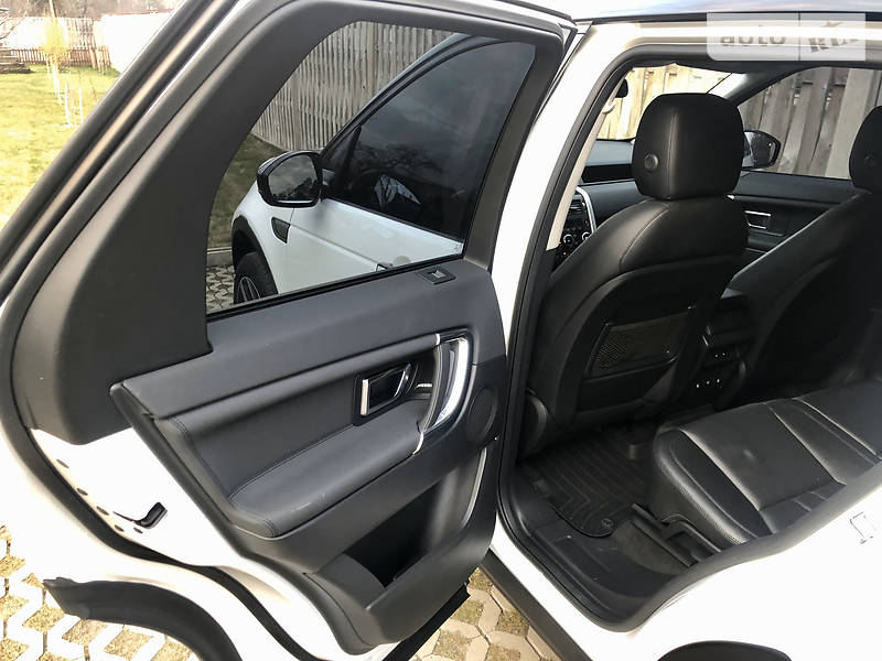 Позашляховик / Кросовер Land Rover Discovery Sport 2016 в Житомирі