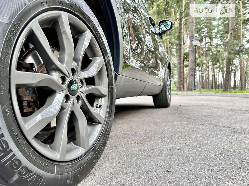 Позашляховик / Кросовер Land Rover Discovery Sport 2017 в Чернігові