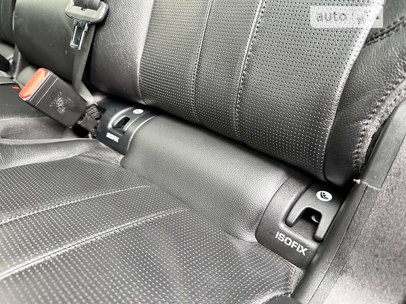 Позашляховик / Кросовер Land Rover Discovery Sport 2017 в Чернігові