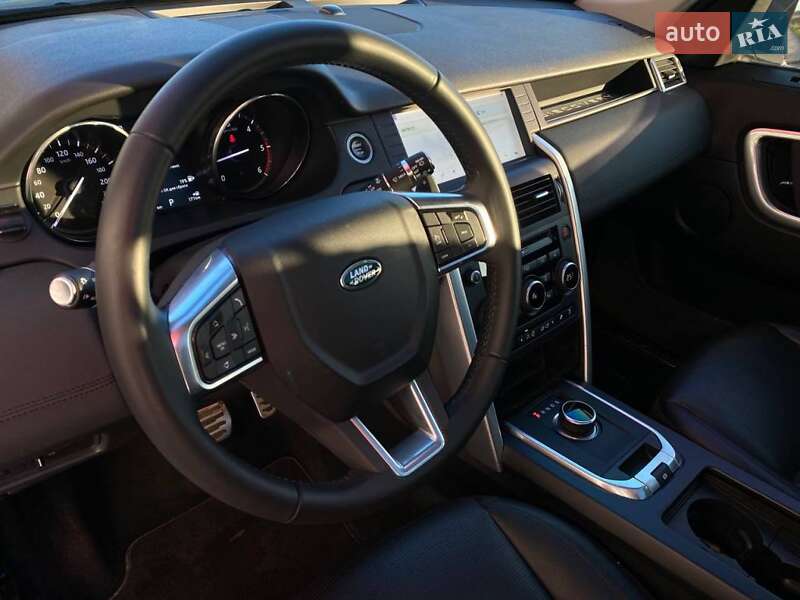 Внедорожник / Кроссовер Land Rover Discovery Sport 2017 в Киеве
