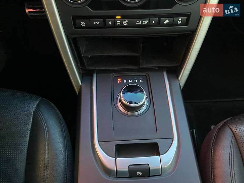 Внедорожник / Кроссовер Land Rover Discovery Sport 2017 в Киеве