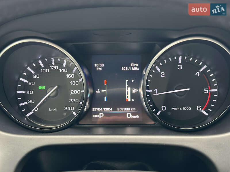 Внедорожник / Кроссовер Land Rover Discovery Sport 2017 в Тернополе