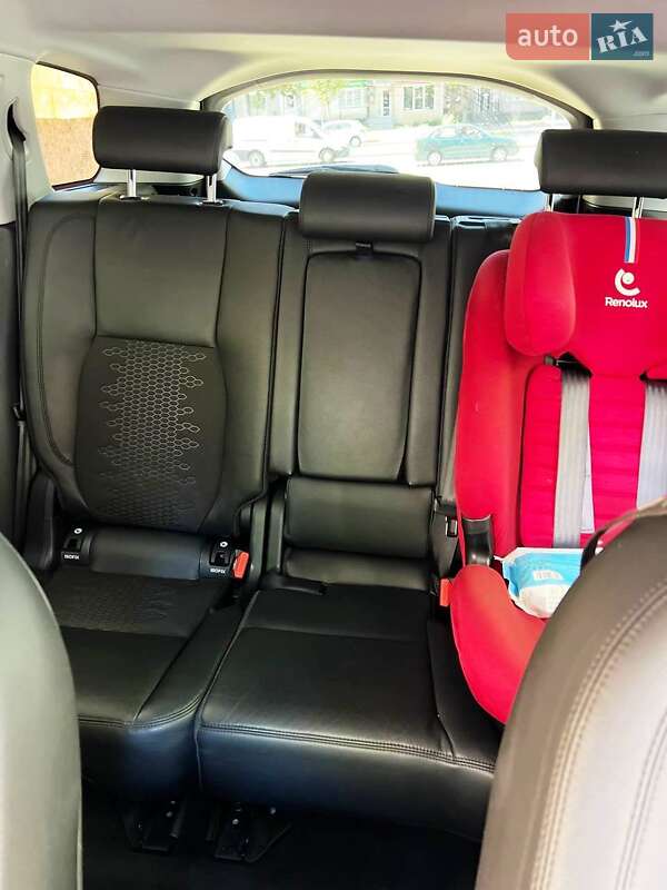 Внедорожник / Кроссовер Land Rover Discovery Sport 2019 в Чернигове