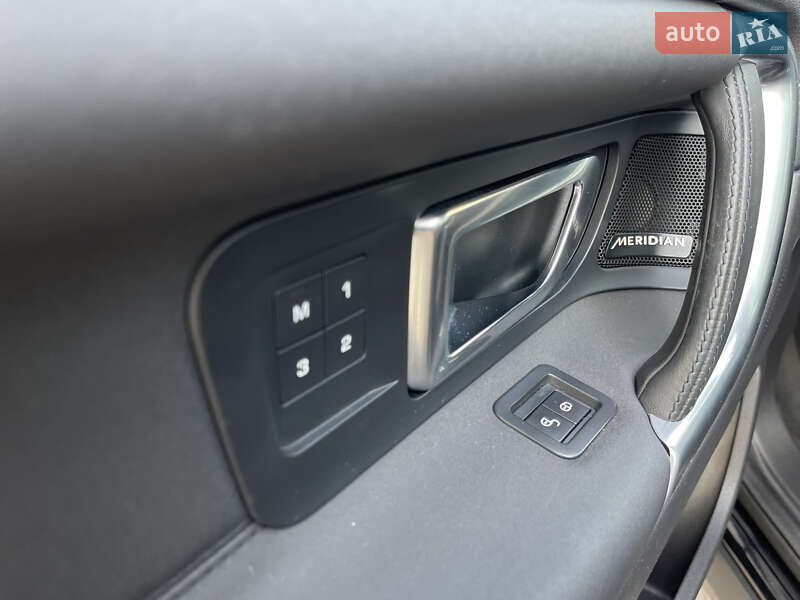 Позашляховик / Кросовер Land Rover Discovery Sport 2017 в Києві