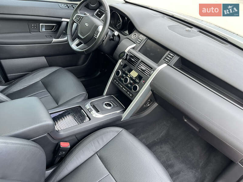 Позашляховик / Кросовер Land Rover Discovery Sport 2017 в Києві