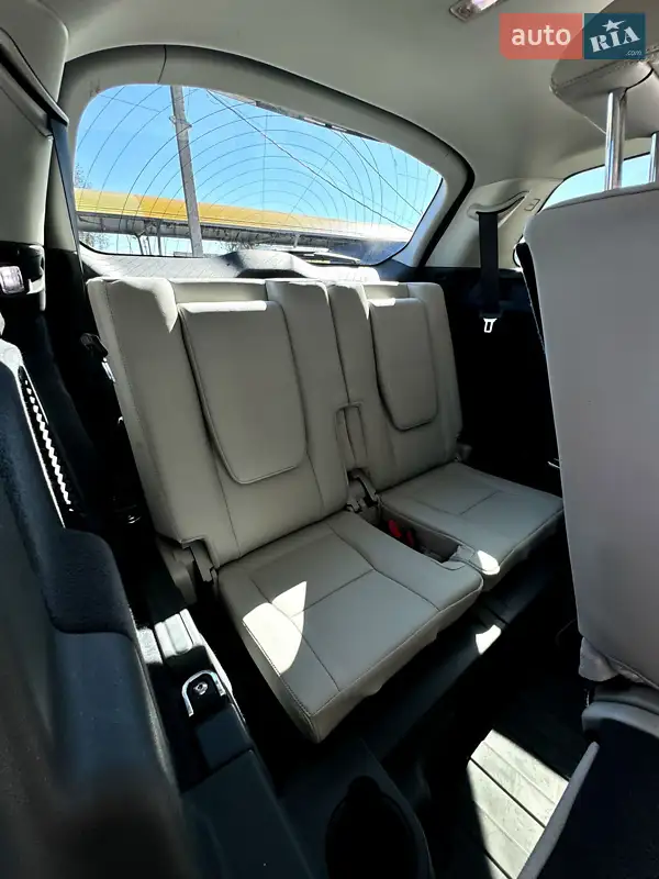 Land Rover Discovery Sport 2015