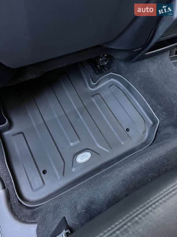 Внедорожник / Кроссовер Land Rover Discovery Sport 2019 в Киеве