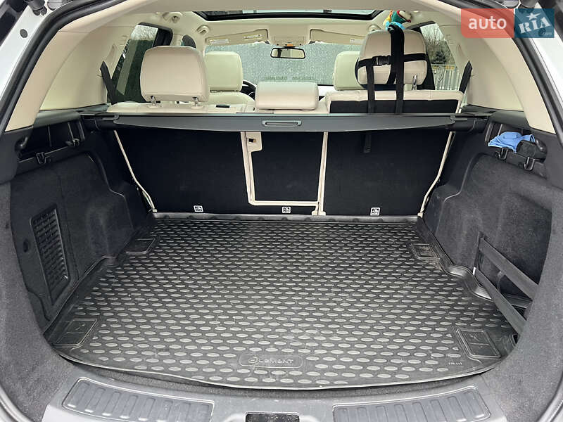 Внедорожник / Кроссовер Land Rover Discovery Sport 2018 в Киеве