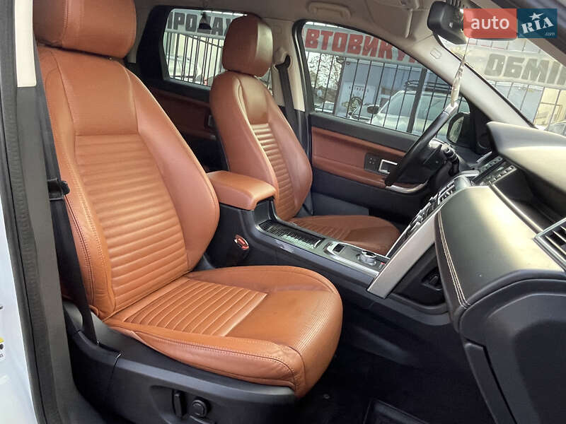 Позашляховик / Кросовер Land Rover Discovery Sport 2015 в Миколаєві