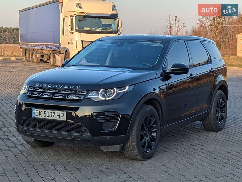 Внедорожник / Кроссовер Land Rover Discovery Sport 2016 в Радивилове