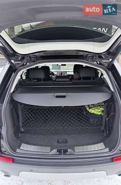 Внедорожник / Кроссовер Land Rover Discovery Sport 2016 в 
