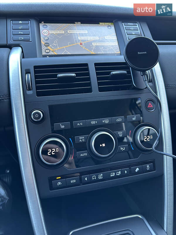 Внедорожник / Кроссовер Land Rover Discovery Sport 2016 в Одессе