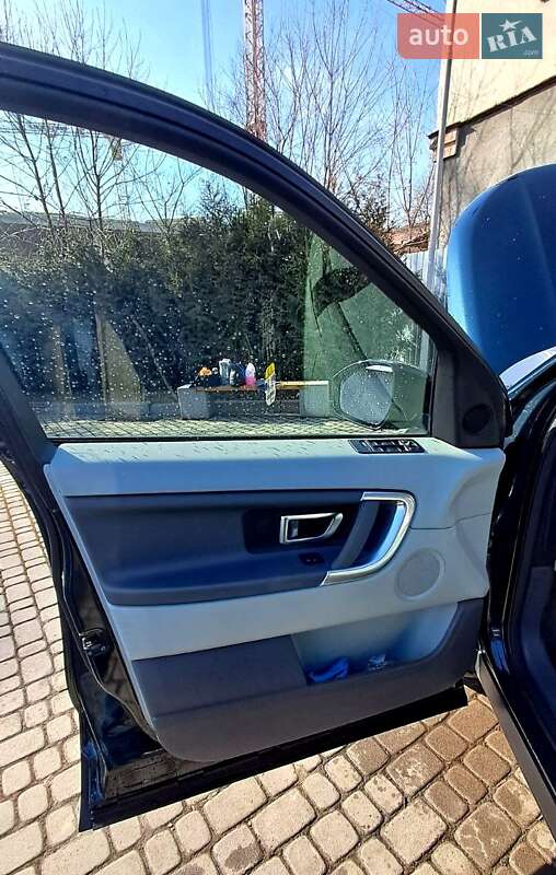 Внедорожник / Кроссовер Land Rover Discovery Sport 2015 в Ивано-Франковске