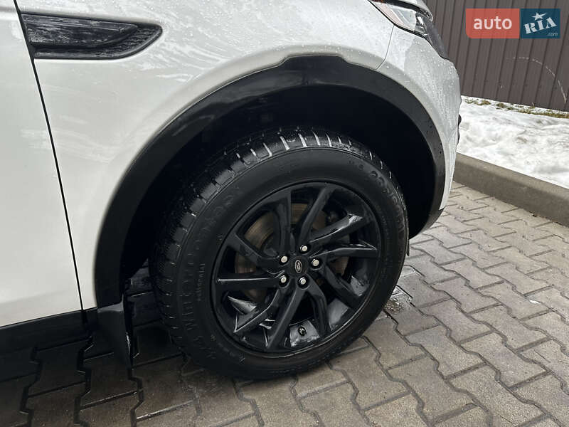 Внедорожник / Кроссовер Land Rover Discovery Sport 2016 в Киеве