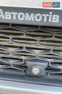 Внедорожник / Кроссовер Land Rover Discovery Sport 2015 в 