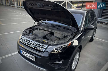 Позашляховик / Кросовер Land Rover Discovery Sport 2017 в 