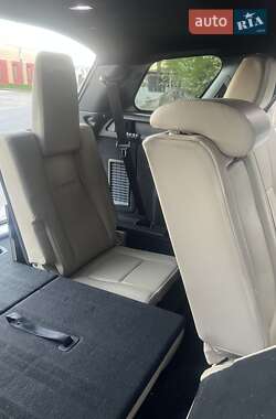 Позашляховик / Кросовер Land Rover Discovery Sport 2015 в 