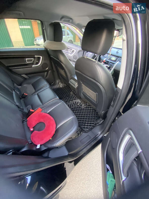 Внедорожник / Кроссовер Land Rover Discovery Sport 2016 в Софиевской Борщаговке