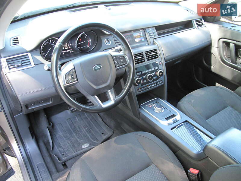 Внедорожник / Кроссовер Land Rover Discovery Sport 2016 в Киеве