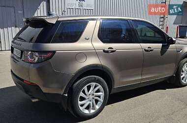 Внедорожник / Кроссовер Land Rover Discovery Sport 2016 в 
