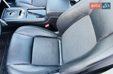 Внедорожник / Кроссовер Land Rover Discovery Sport 2015 в 