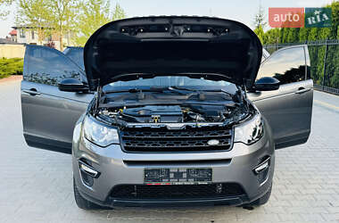 Внедорожник / Кроссовер Land Rover Discovery Sport 2015 в 