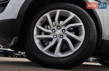 Позашляховик / Кросовер Land Rover Discovery Sport 2017 в 