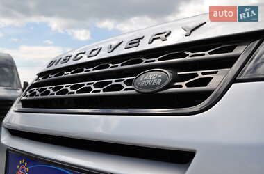 Позашляховик / Кросовер Land Rover Discovery Sport 2017 в 