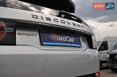 Позашляховик / Кросовер Land Rover Discovery Sport 2017 в 
