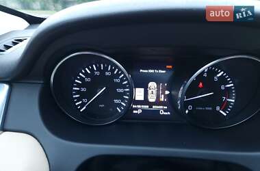 Позашляховик / Кросовер Land Rover Discovery Sport 2015 в 