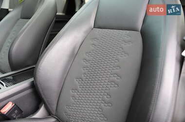 Позашляховик / Кросовер Land Rover Discovery Sport 2020 в 