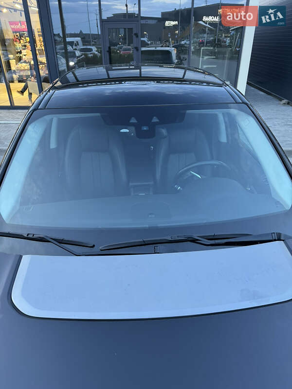 Позашляховик / Кросовер Land Rover Discovery Sport 2016 в Луцьку