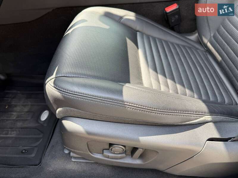 Внедорожник / Кроссовер Land Rover Discovery Sport 2020 в Киеве