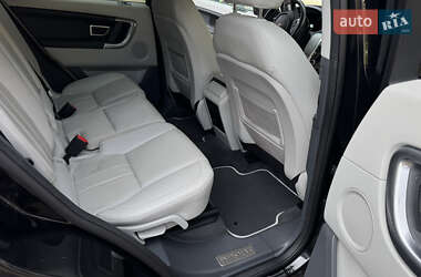 Внедорожник / Кроссовер Land Rover Discovery Sport 2015 в 