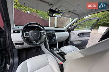 Внедорожник / Кроссовер Land Rover Discovery Sport 2016 в 