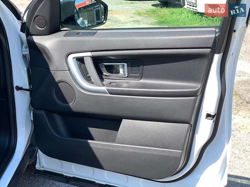 Позашляховик / Кросовер Land Rover Discovery Sport 2016 в Вінниці