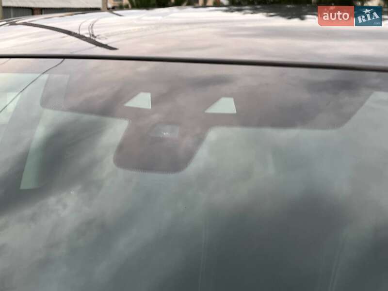 Внедорожник / Кроссовер Land Rover Discovery Sport 2016 в Самборе