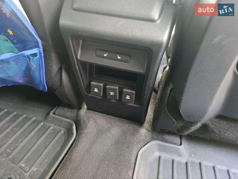 Позашляховик / Кросовер Land Rover Discovery Sport 2018 в Києві фото 25 Позашляховик / Кросовер Land Rover Discovery Sport 2018 в Києві