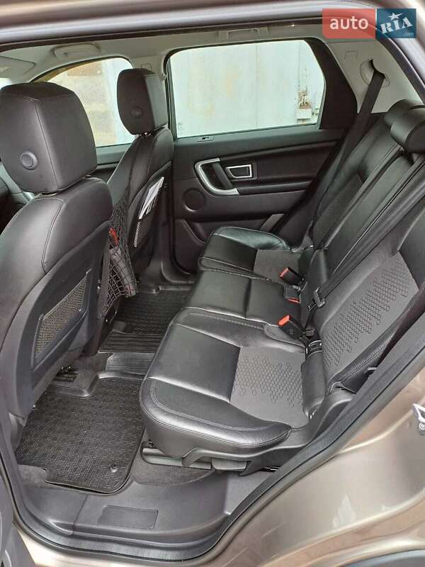 Внедорожник / Кроссовер Land Rover Discovery Sport 2017 в Киеве