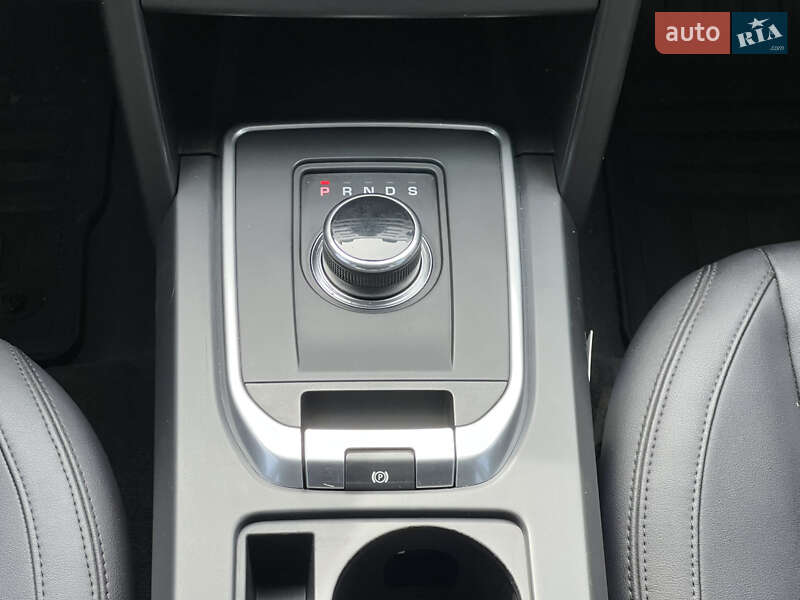 Внедорожник / Кроссовер Land Rover Discovery Sport 2017 в Киеве