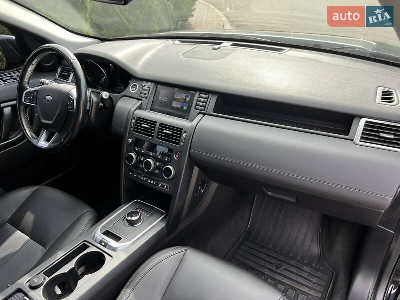 Внедорожник / Кроссовер Land Rover Discovery Sport 2017 в Киеве